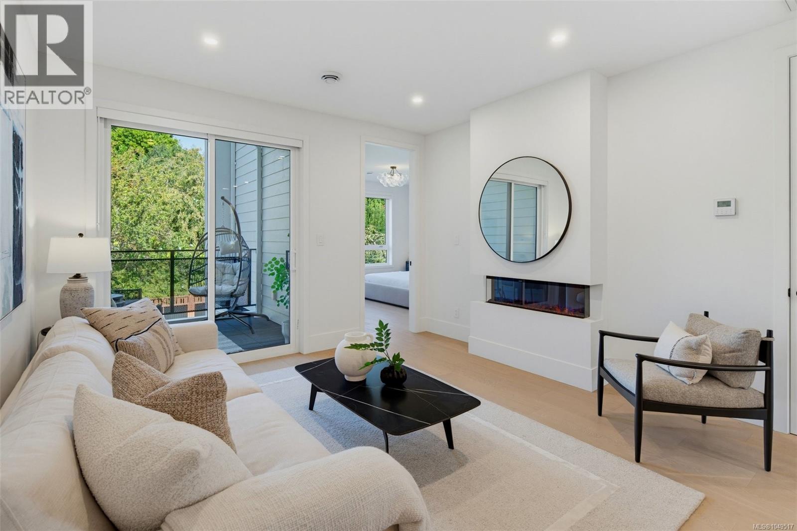 2 1434 Brooke Street, Victoria