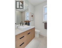2 1434 Brooke St, Victoria, BC V8S1M3 Photo 32