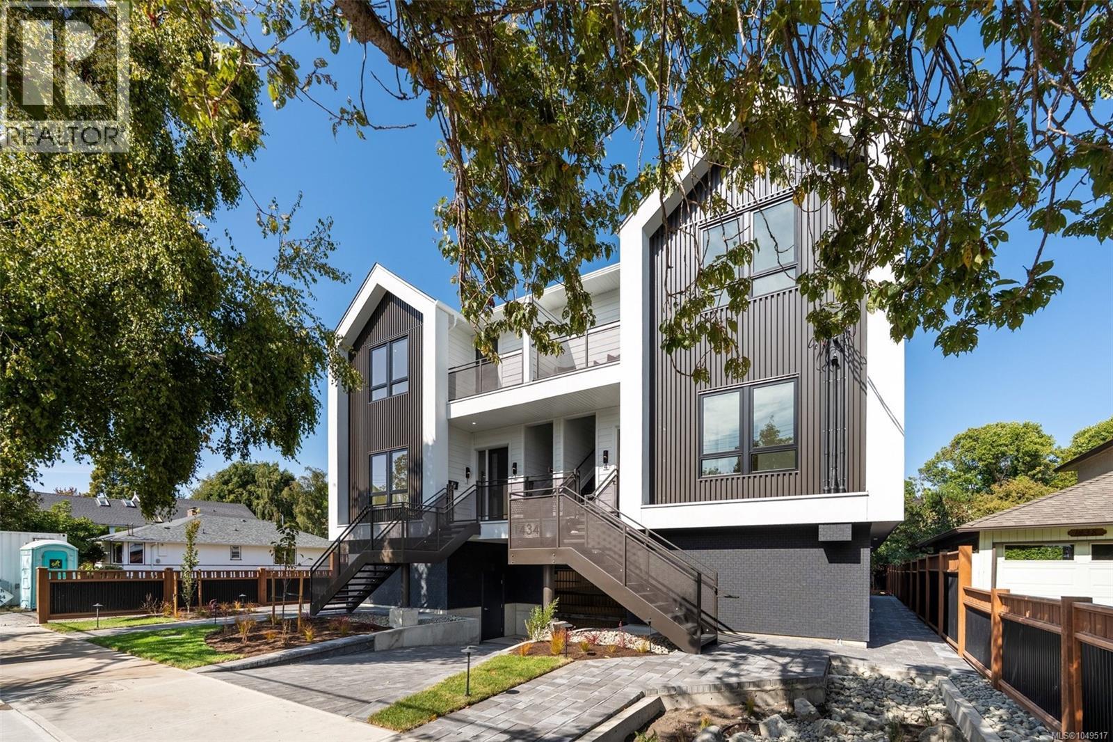2 1434 Brooke Street, Victoria