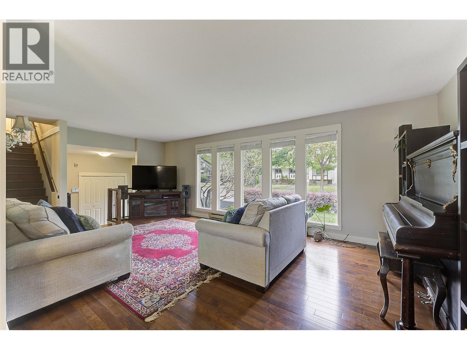  1859-1861 Mountain Avenue, Kelowna