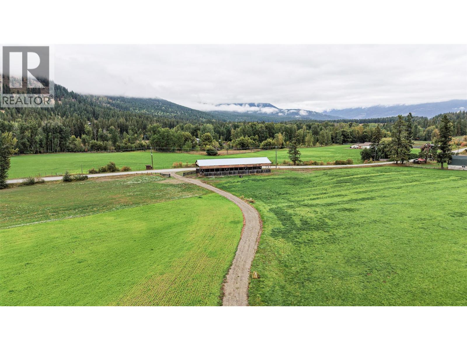  687 Mabel Lake Road, Lumby