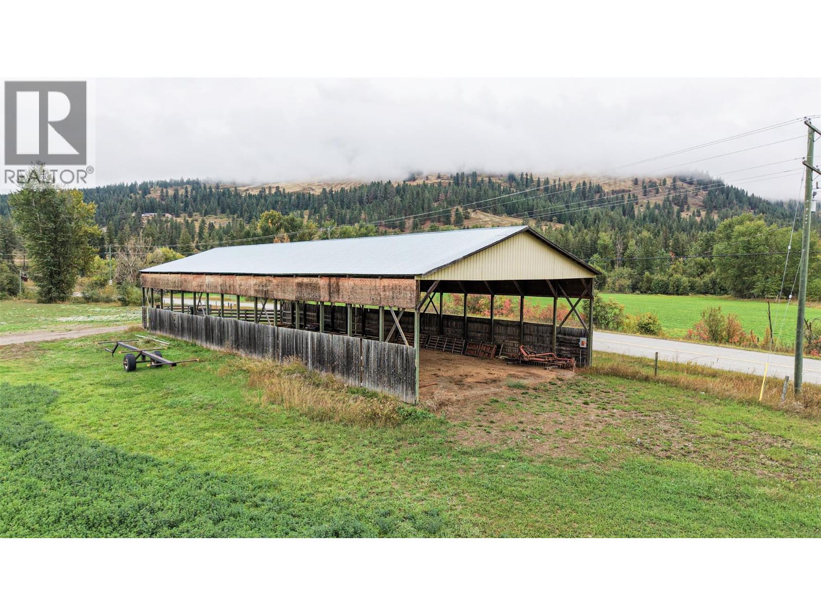  687 Mabel Lake Road, Lumby