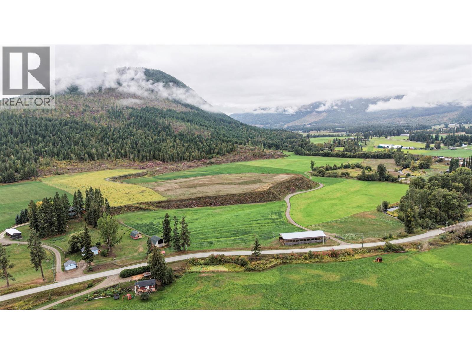  687 Mabel Lake Road, Lumby