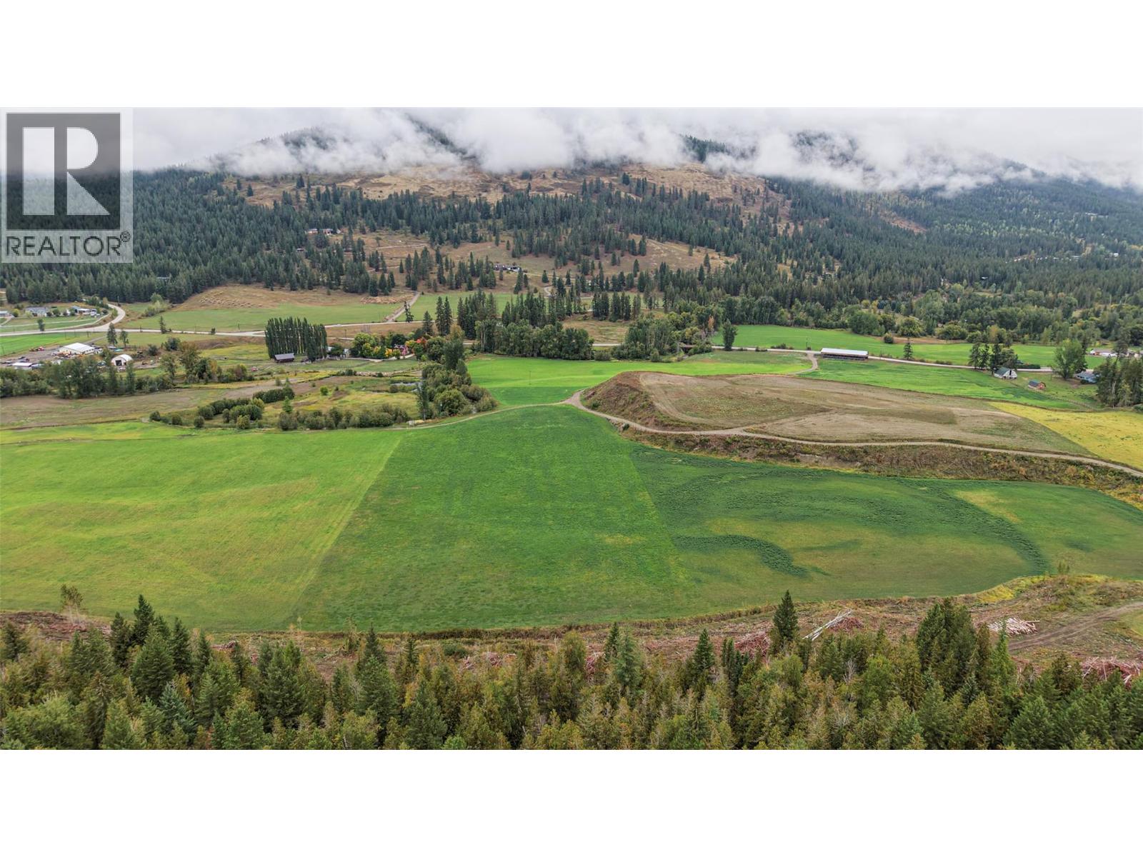 687 Mabel Lake Road, Lumby