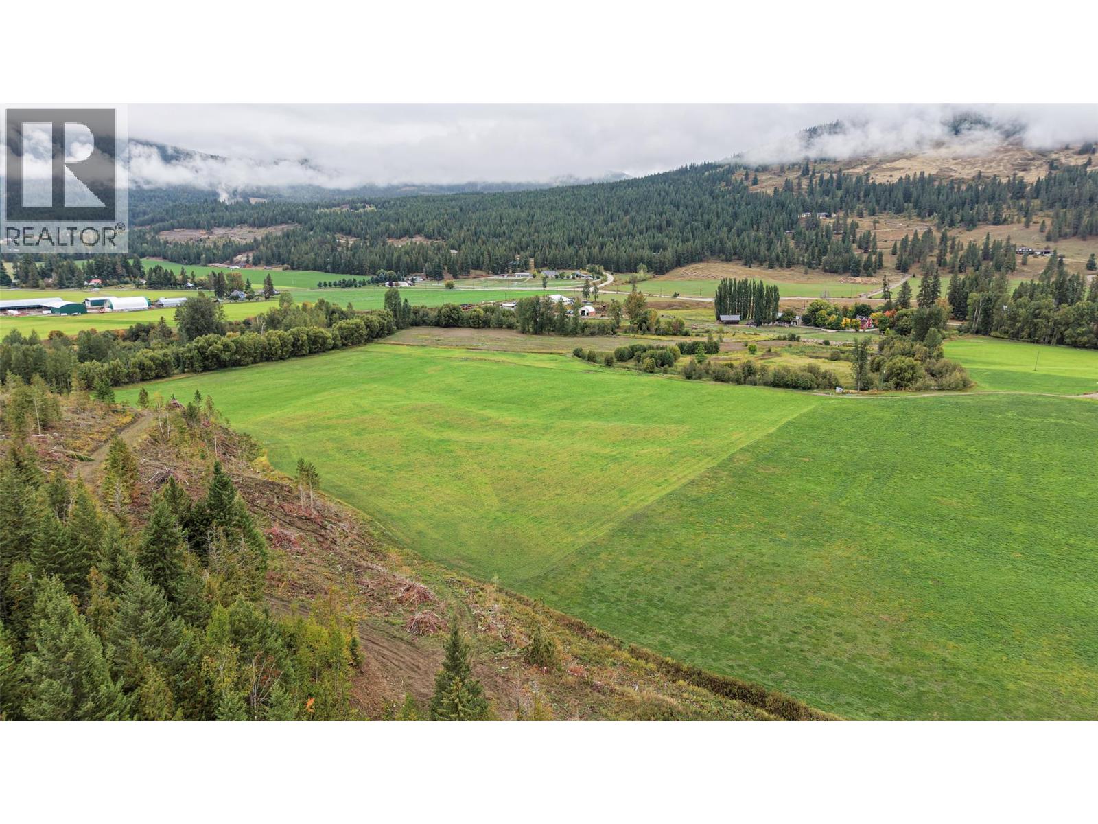  687 Mabel Lake Road, Lumby