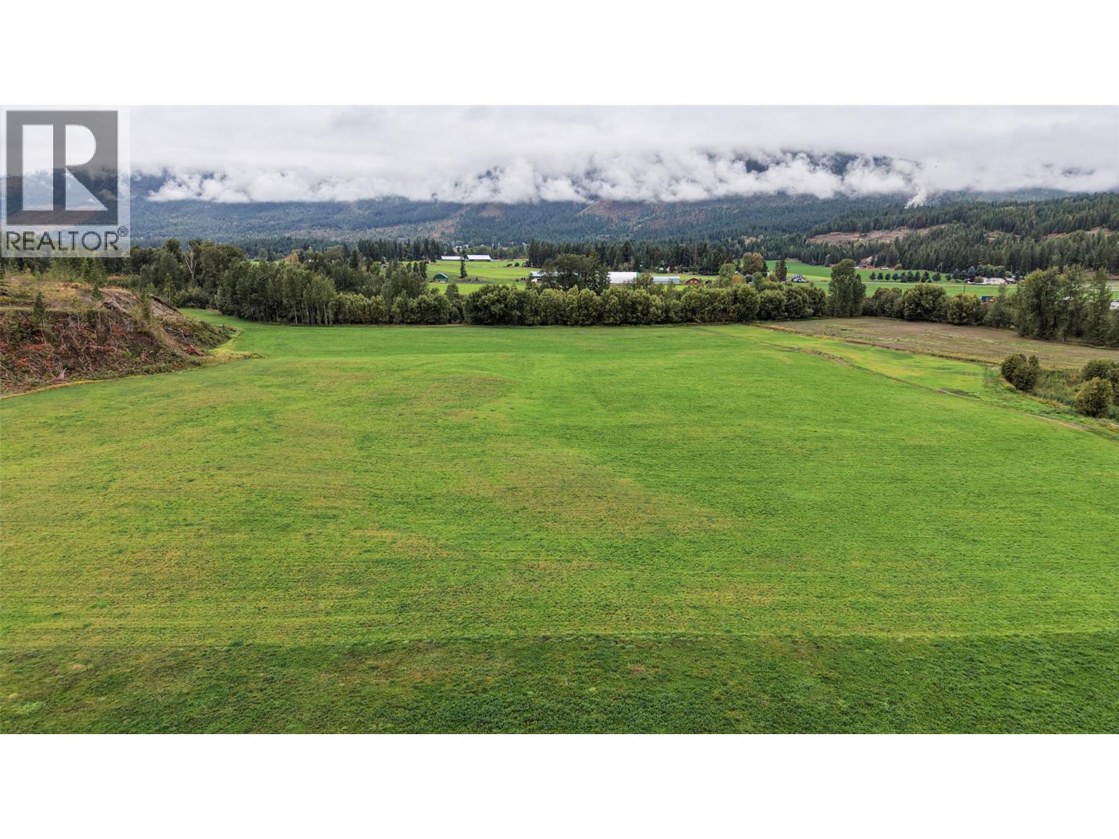  687 Mabel Lake Road, Lumby