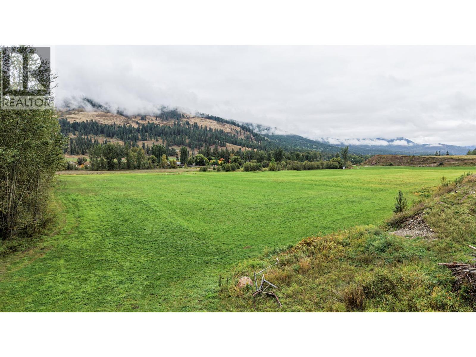  687 Mabel Lake Road, Lumby