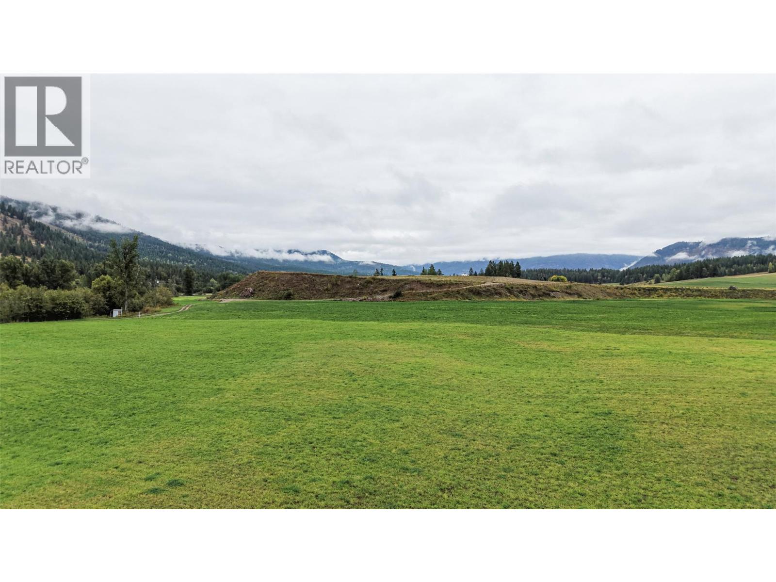  687 Mabel Lake Road, Lumby