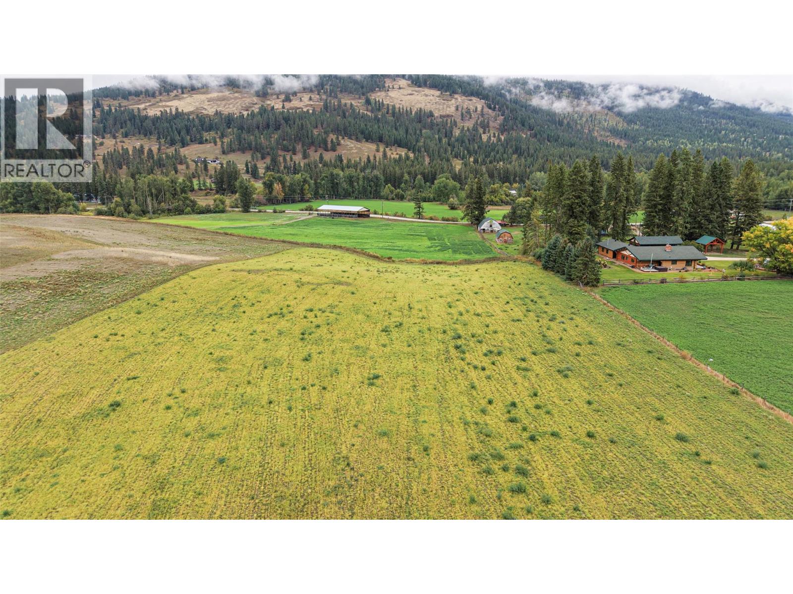  687 Mabel Lake Road, Lumby