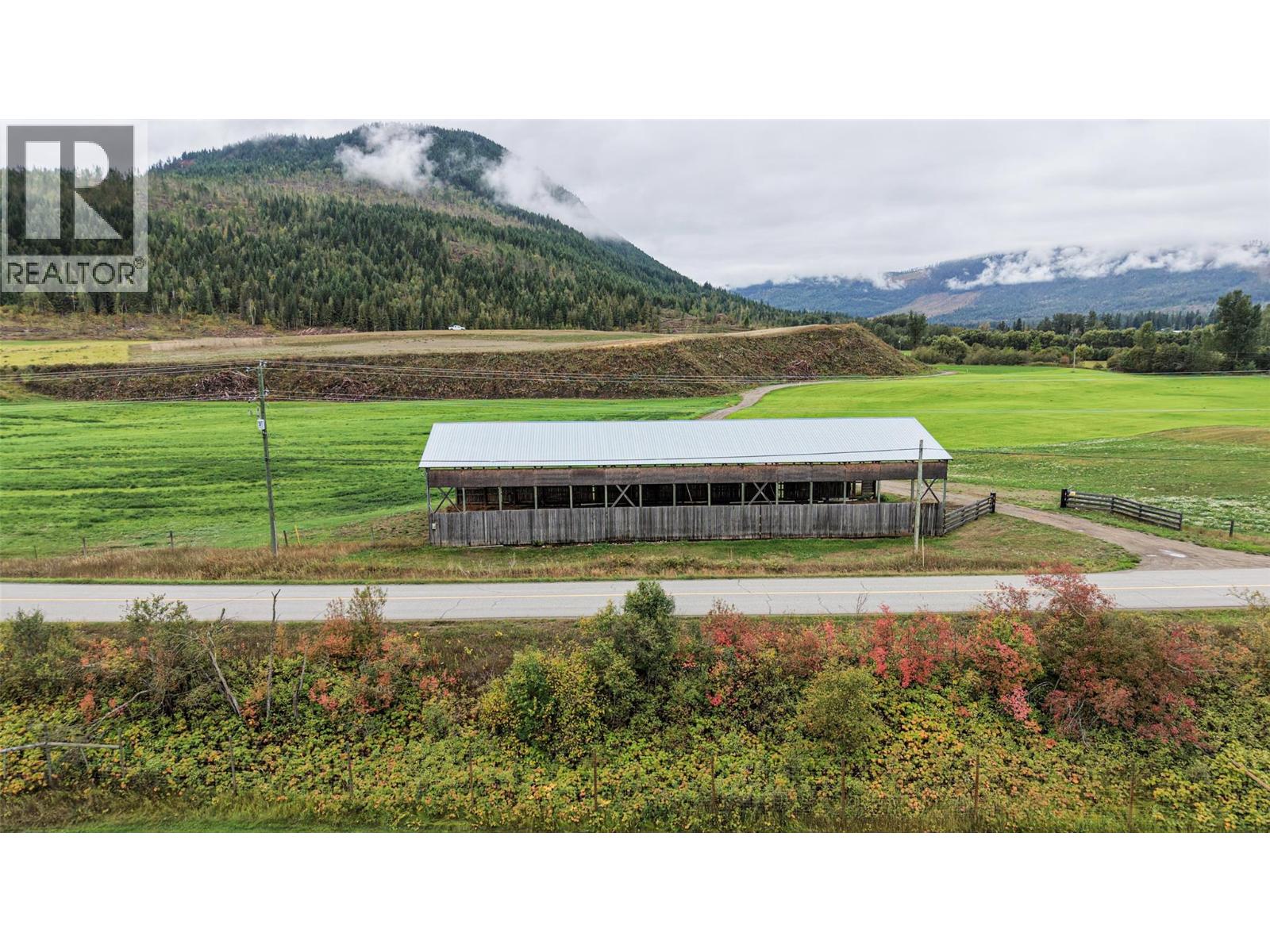  687 Mabel Lake Road, Lumby