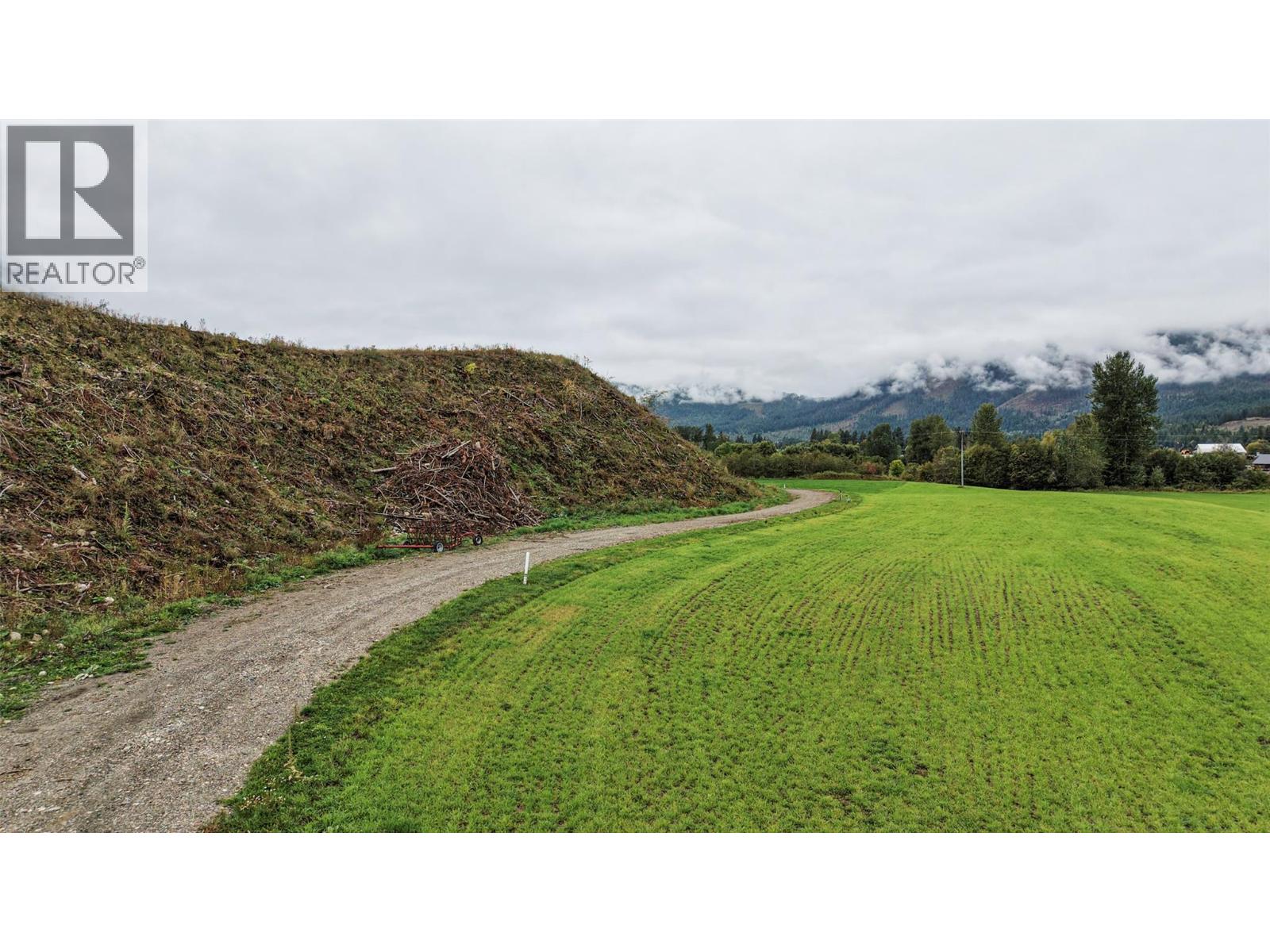  687 Mabel Lake Road, Lumby