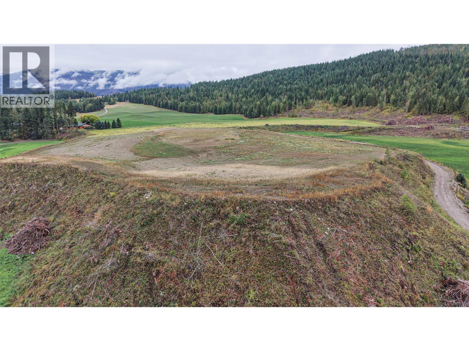  687 Mabel Lake Road, Lumby