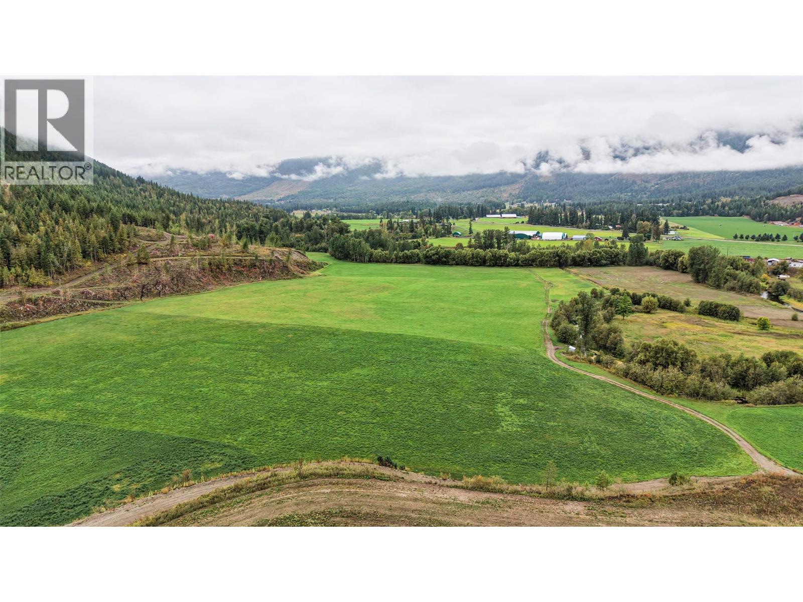  687 Mabel Lake Road, Lumby