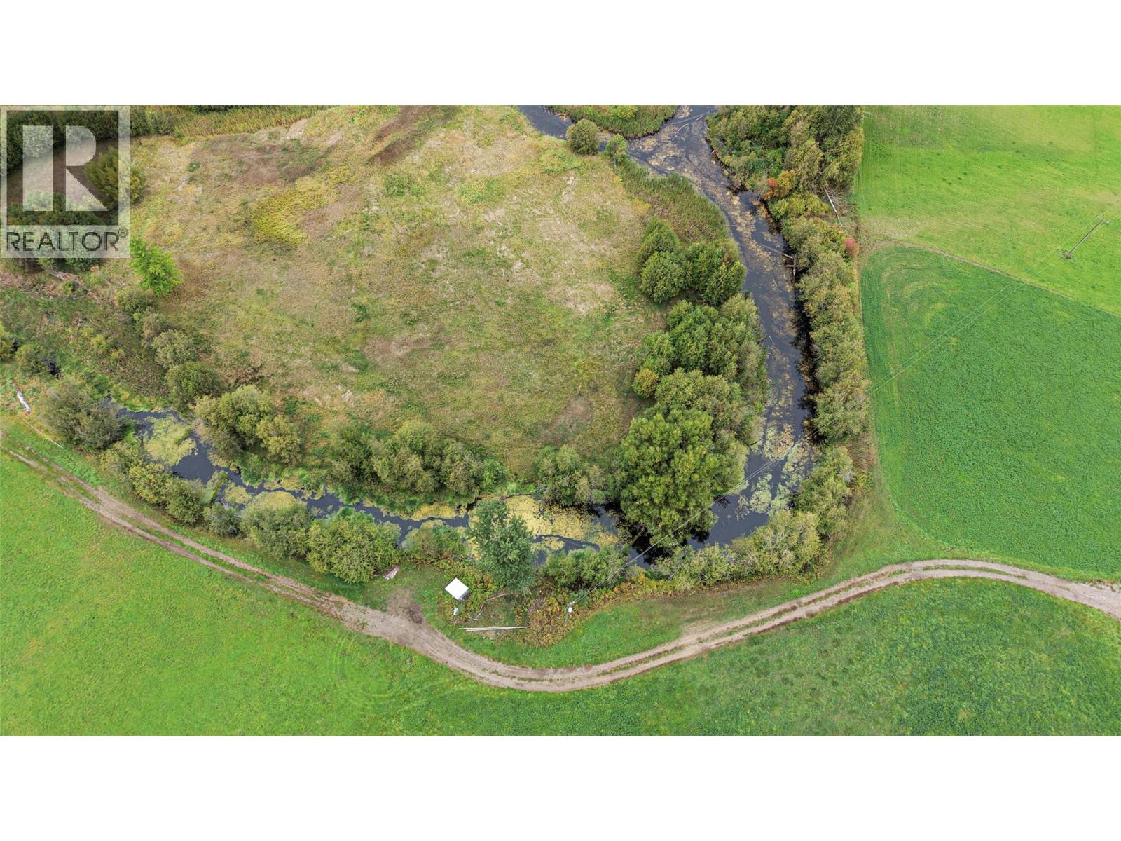  687 Mabel Lake Road, Lumby