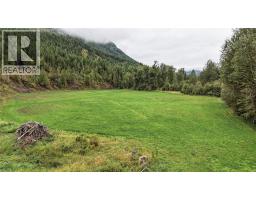 687 Mabel Lake Road, Lumby, BC V0E2G5 Photo 33