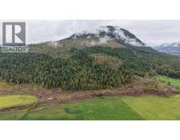 687 Mabel Lake Road, Lumby, BC V0E2G5 Photo 53