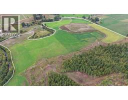 687 Mabel Lake Road, Lumby, BC V0E2G5 Photo 6