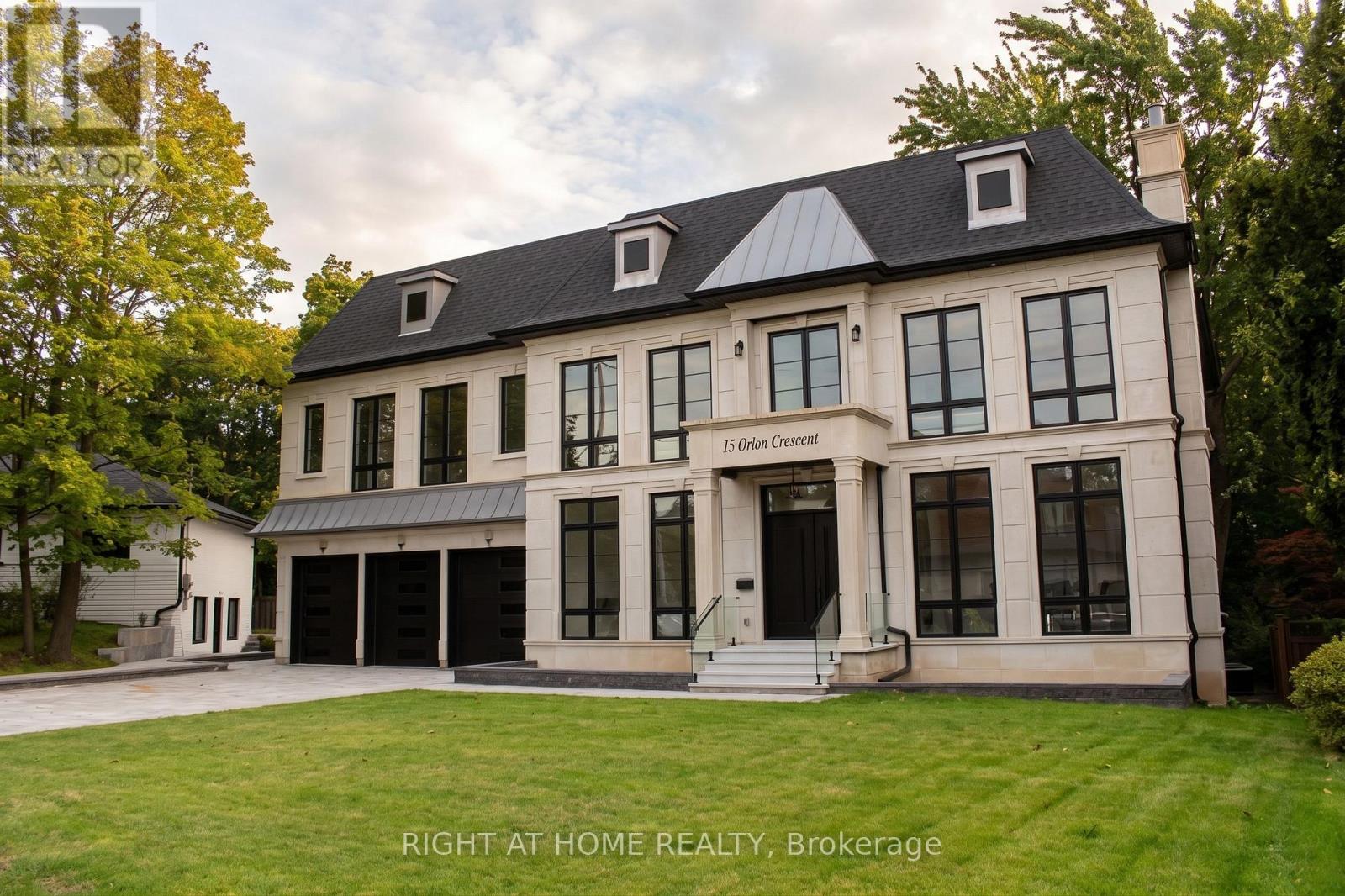 15 ORLON CRESCENT