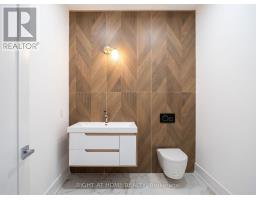 Bathroom - 15 Orlon Crescent, Richmond Hill, ON L4C6S2 Photo 15