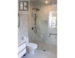 15 Orlon Crescent, Richmond Hill, ON L4C6S2 Photo 32