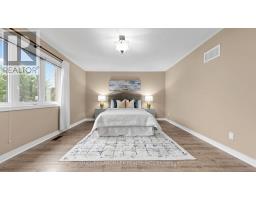 129 Beare Trail, Newmarket, ON L3X3B6 Photo 25