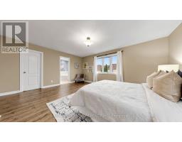 129 Beare Trail, Newmarket, ON L3X3B6 Photo 27