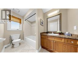 129 Beare Trail, Newmarket, ON L3X3B6 Photo 39