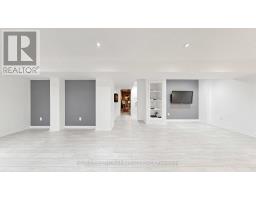 129 Beare Trail, Newmarket, ON L3X3B6 Photo 42