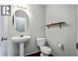 2pc Bathroom - 75 Toscana Gardens Nw, Calgary, AB T3L3C2 Photo 9
