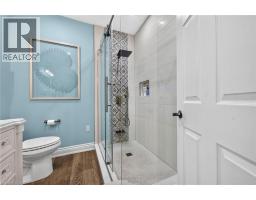 126 Main Street E, Grimsby, ON L3M1N8 Photo 32