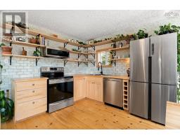 Storage - 9 Chestnut Lane, Dartmouth, NS B2Y3X1 Photo 10
