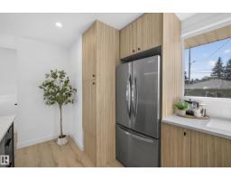 Bedroom 3 - 11411 Malmo Rd Nw, Edmonton, AB T6H4M3 Photo 6