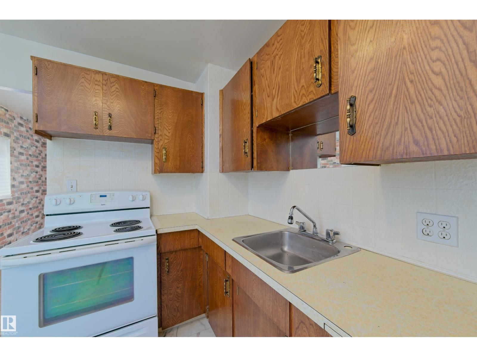 5131 51 Street - 13