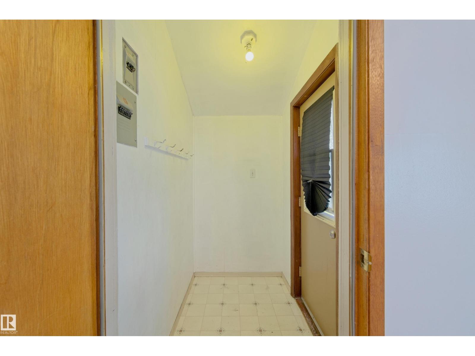 5131 51 Street - Image 26