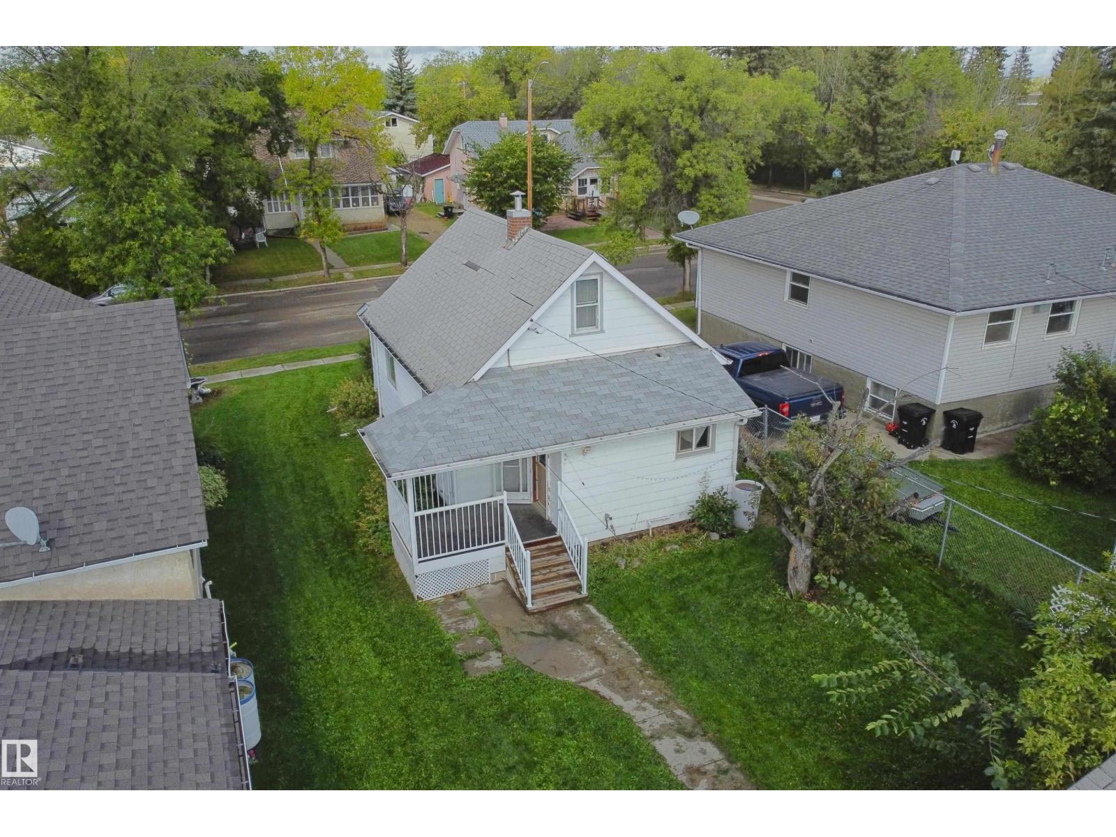 5131 51 Street - 33