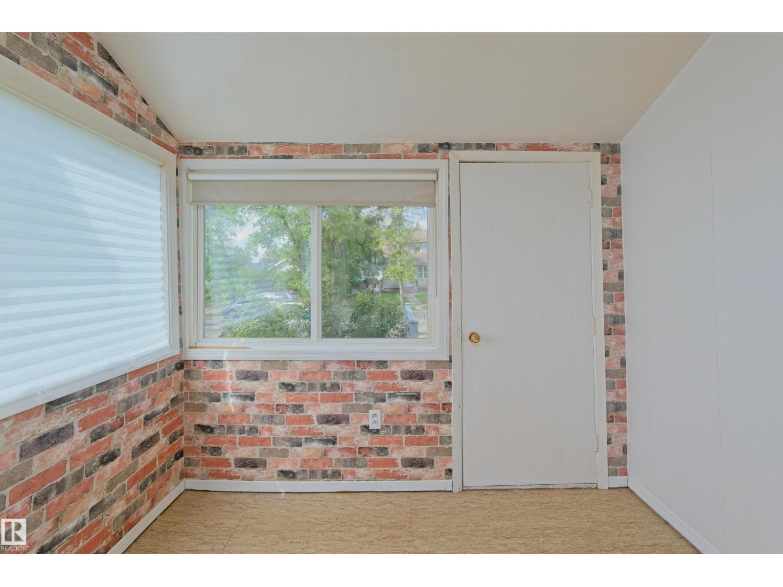 5131 51 Street - 5