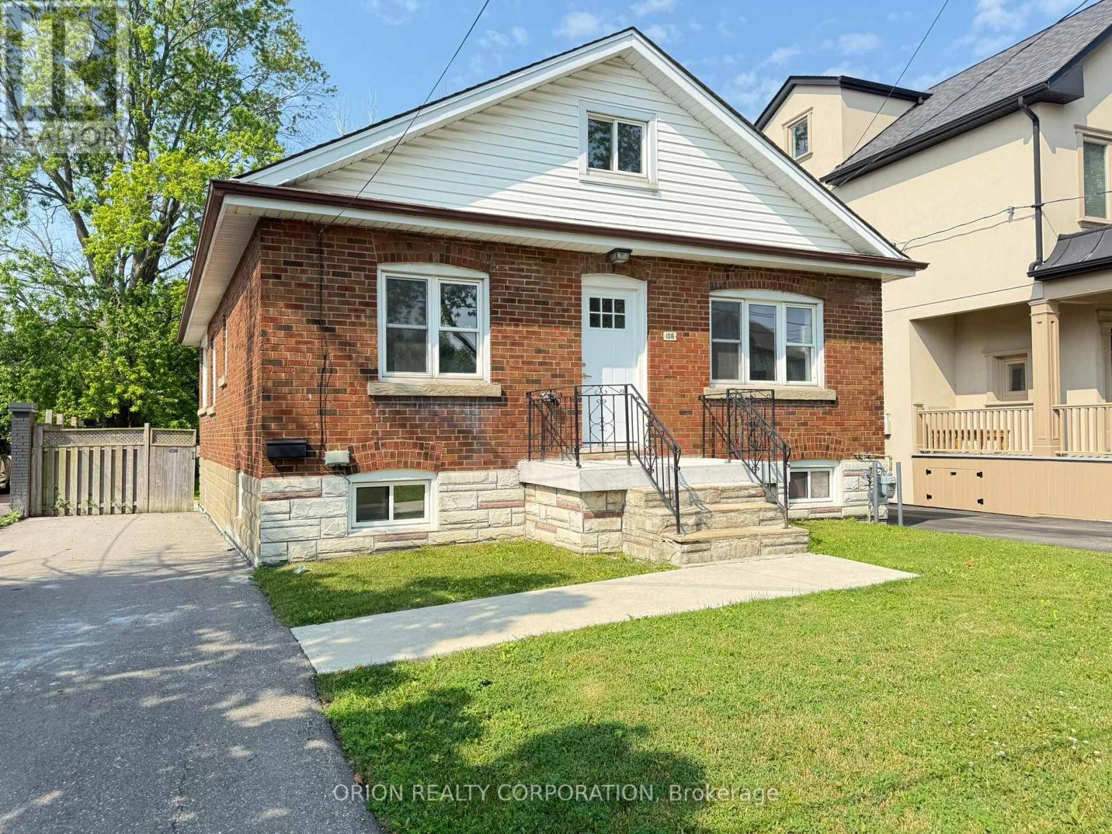 Photo of 1016 Haig Boulevard