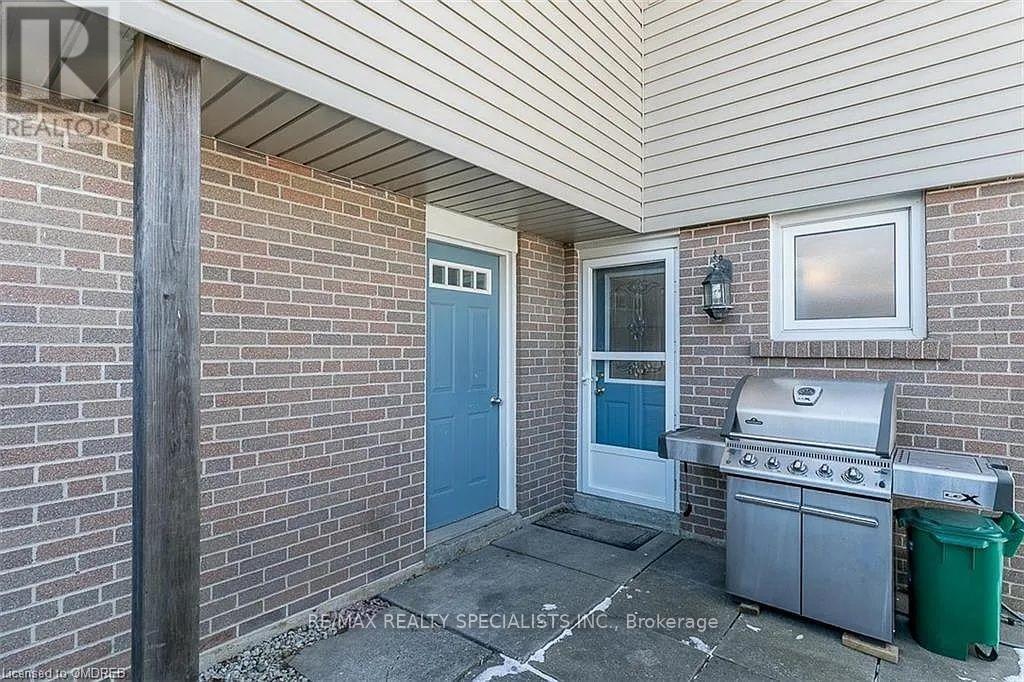 6 NORVAL CRESCENT - Image 34