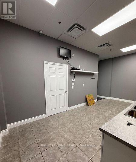 105 - 1 DE BOERS DRIVE, Toronto (York University Heights) — photo 10