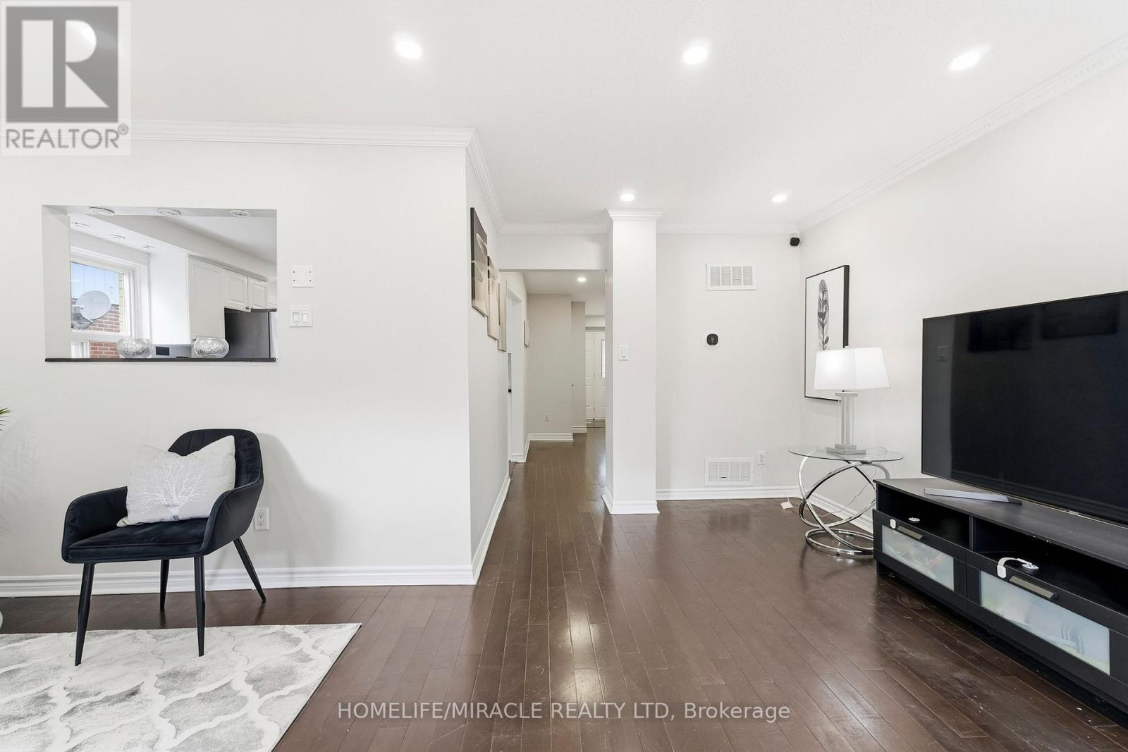 26 ABELL DRIVE - 14