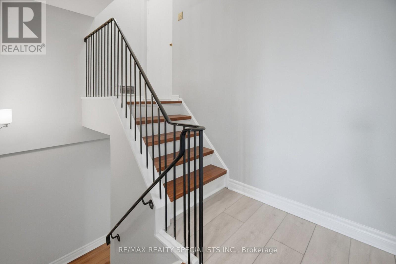 Photo of 6 - 2170 BROMSGROVE ROAD