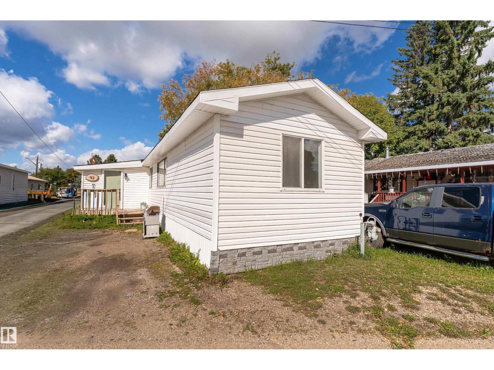 #92 305 Calahoo Rd photo 3 — MLS® E4509193