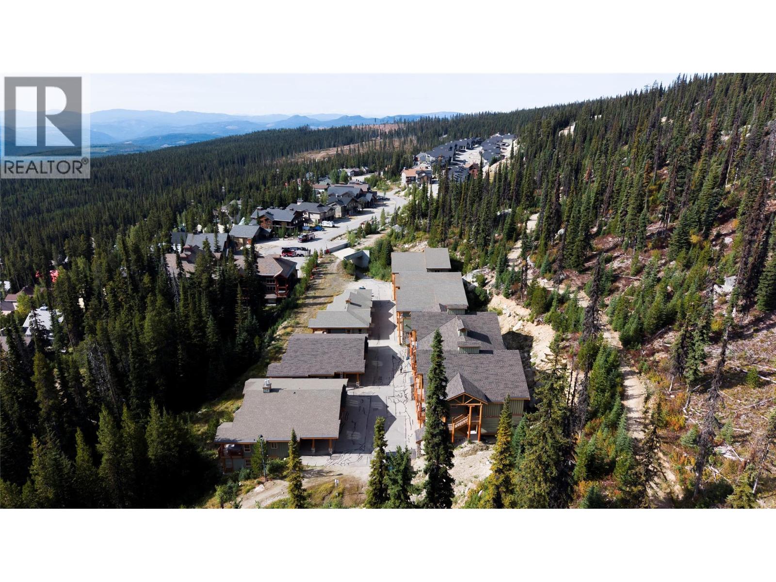 23 5940 Snow Pines Way, Big White
