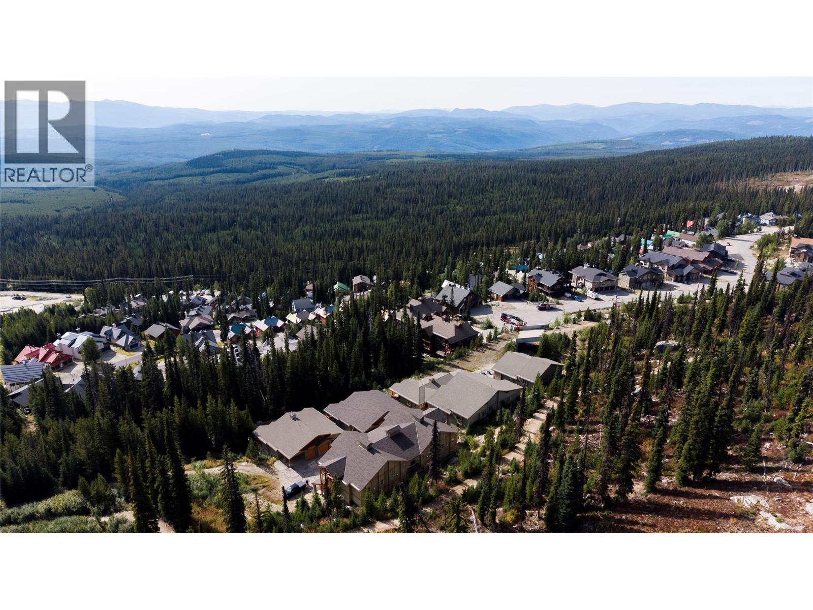 23 5940 Snow Pines Way, Big White