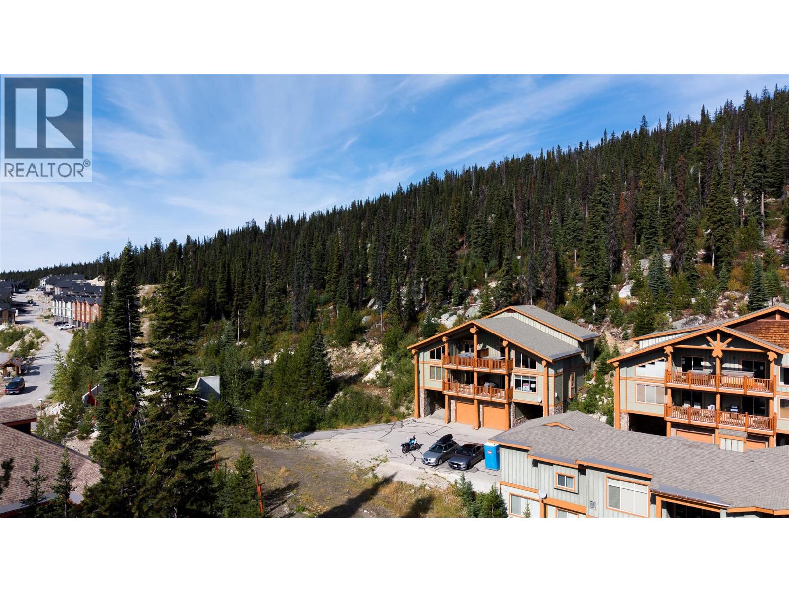 23 5940 Snow Pines Way, Big White