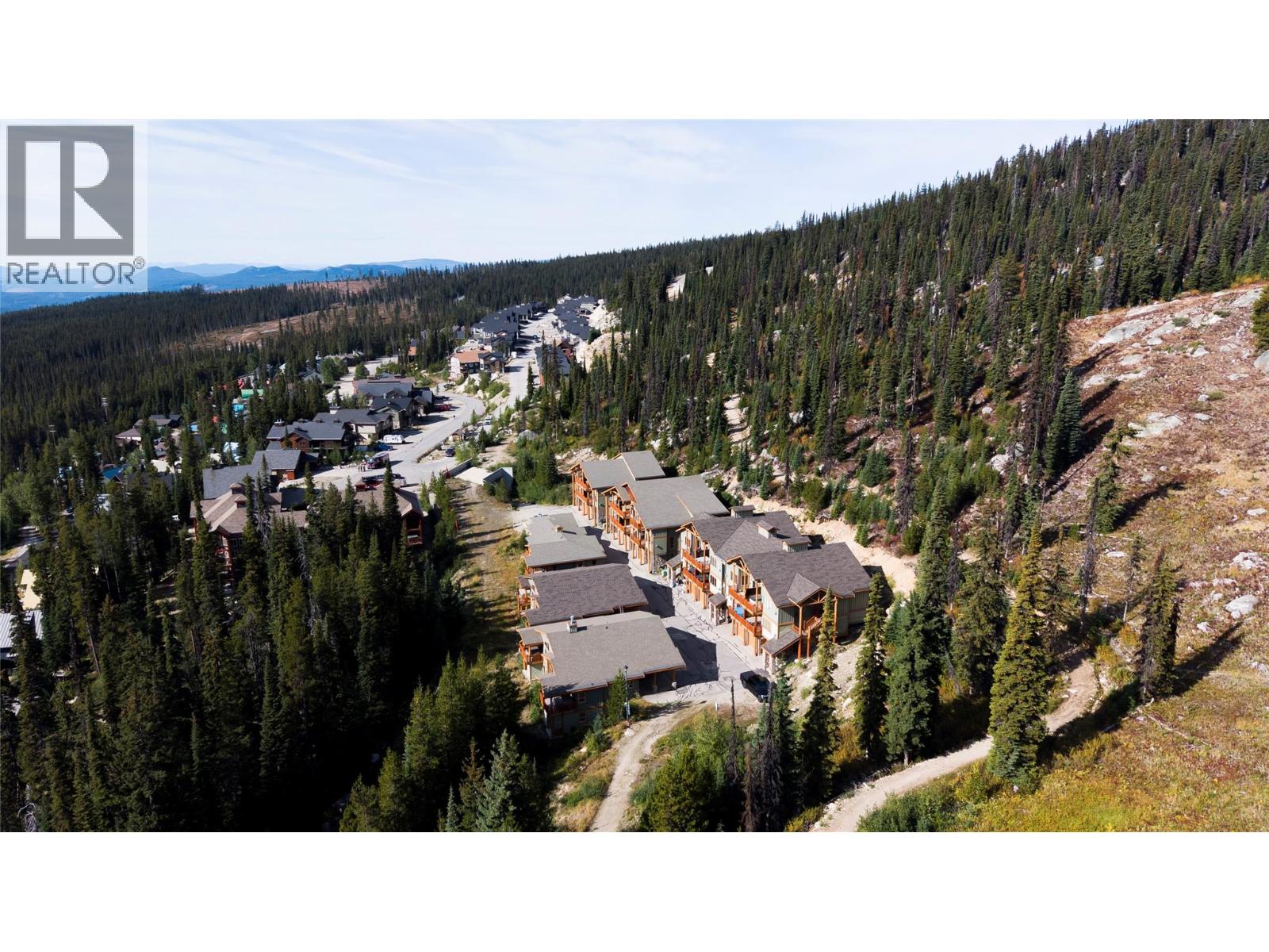 23 5940 Snow Pines Way, Big White