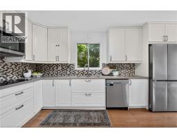 Kitchen - 2450 Overton Drive, Burlington, ON L7P4B5 Photo 12