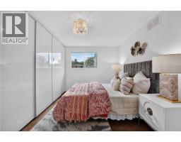 2450 Overton Drive, Burlington, ON L7P4B5 Photo 24