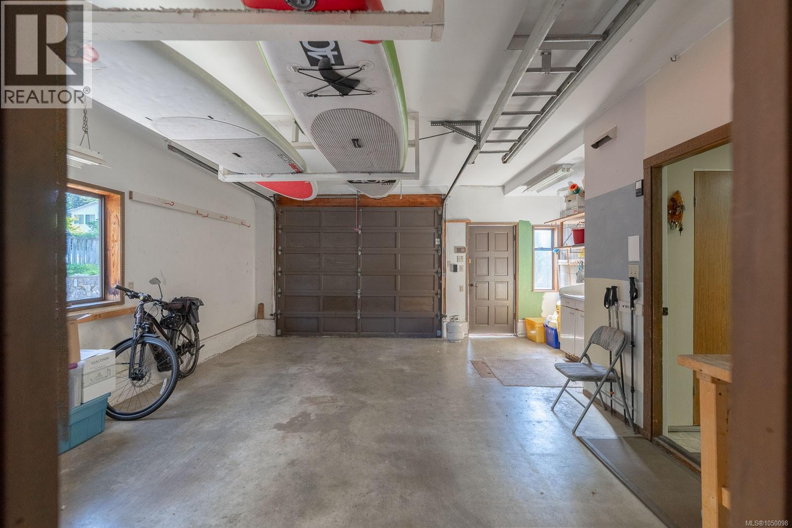 7115 Huddlestone Rd - 33