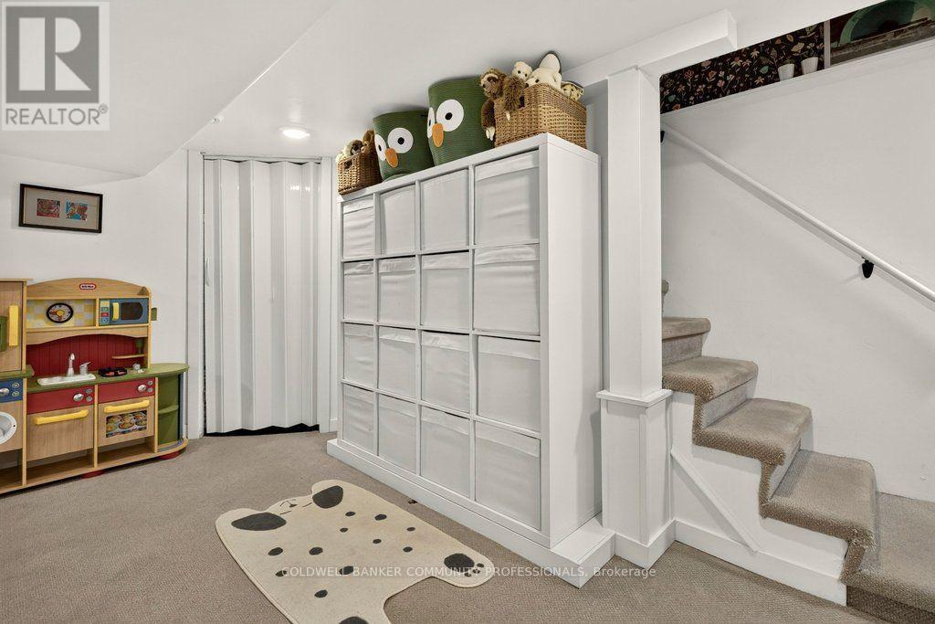 139 BELMONT AVENUE - 33